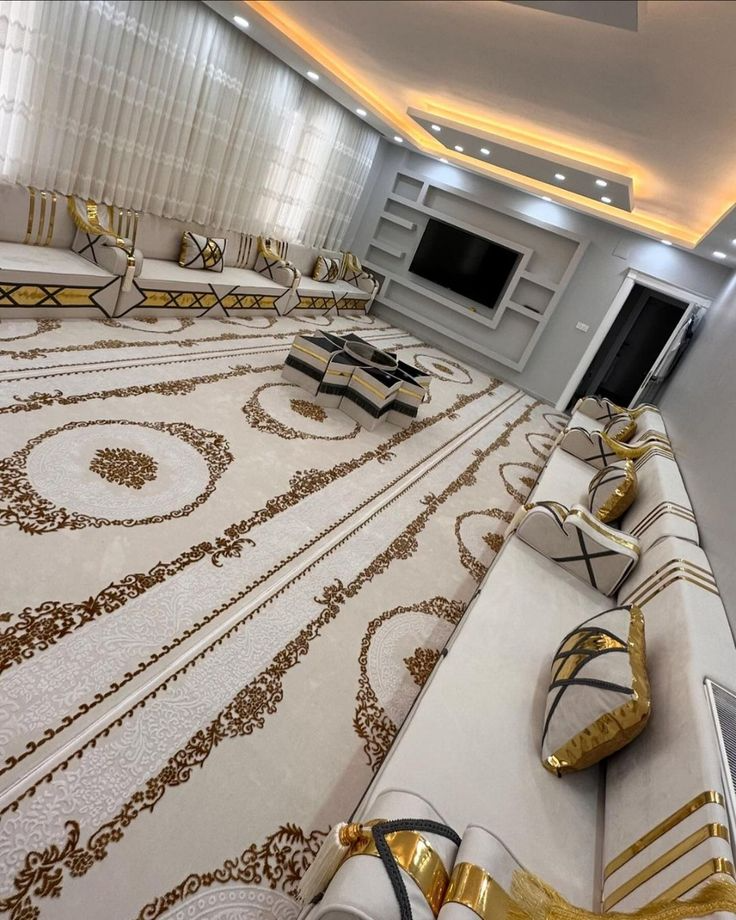 office-window-curtains-in-dubai