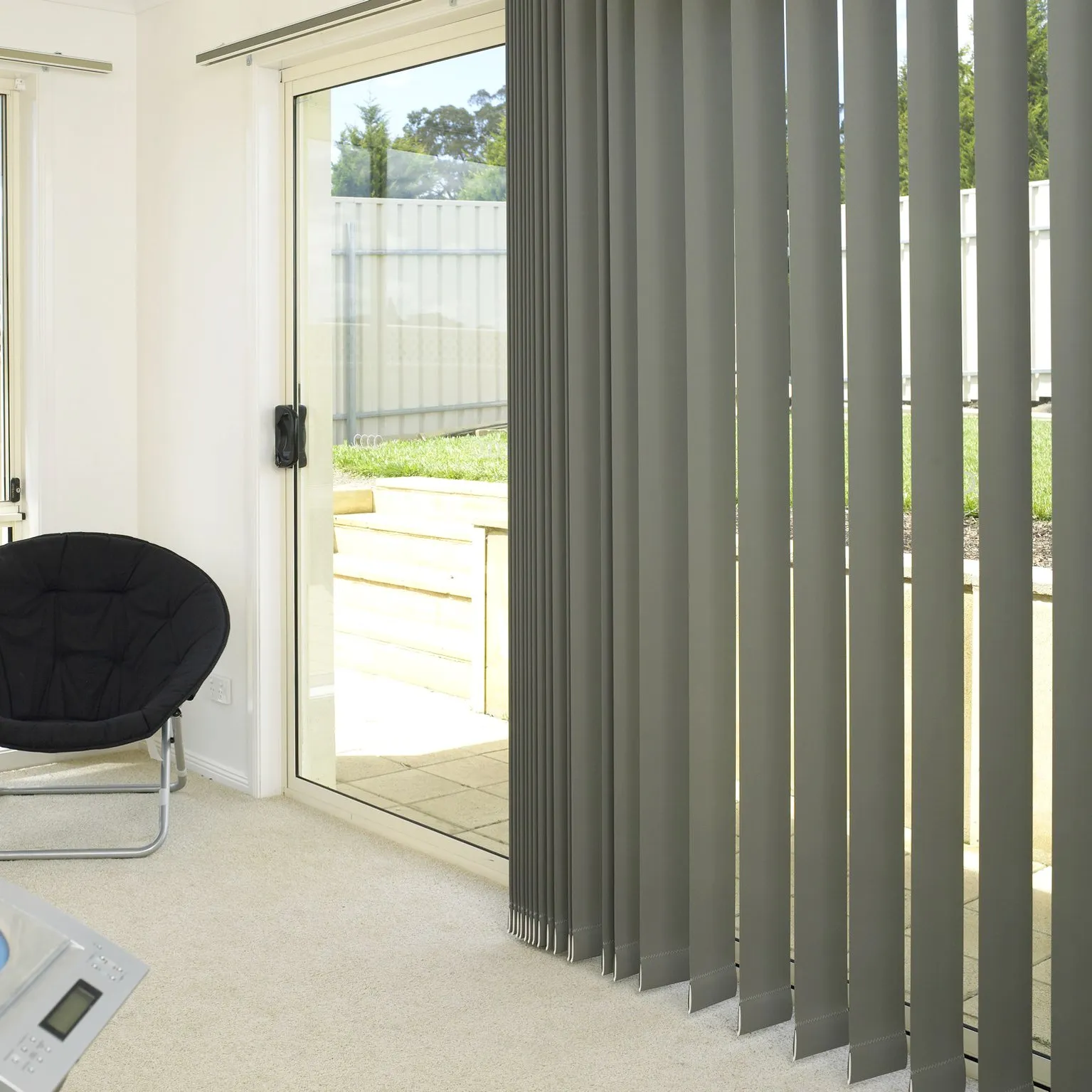 vertical blinds Dubai